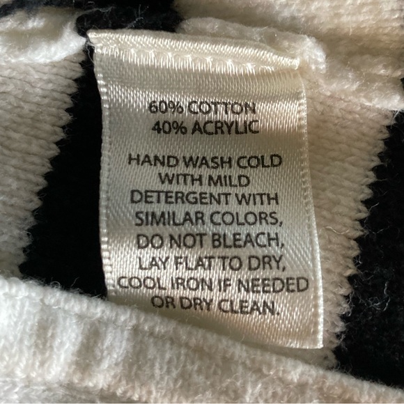 White House Black Market White with Black Stripes Sweater Jacket Size Medium. - Picture 7 of 7